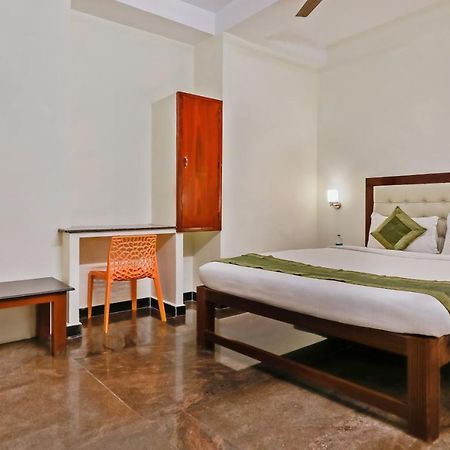 Itsy Hotels Prakasam Residency Pondicherry Exterior foto