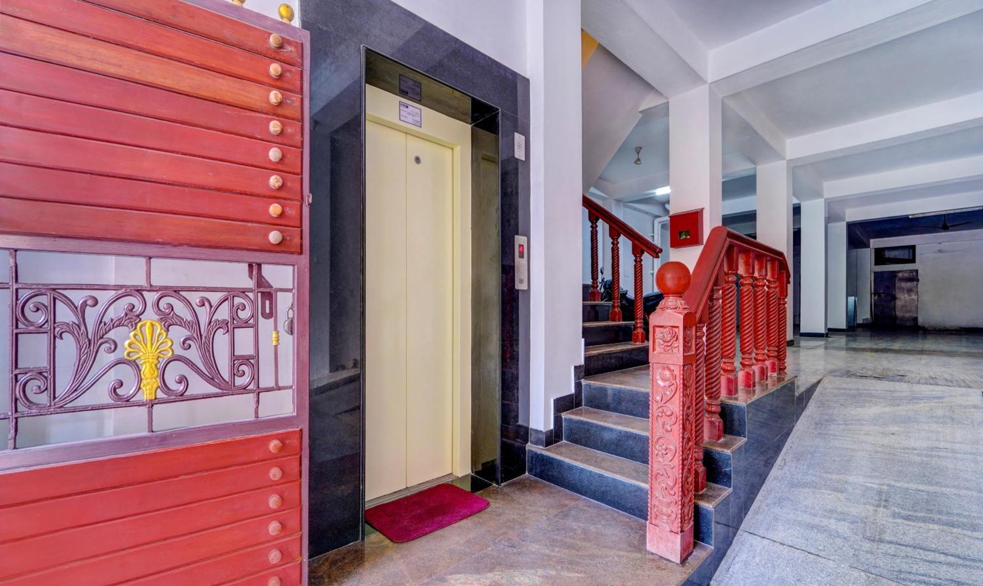 Itsy Hotels Prakasam Residency Pondicherry Exterior foto